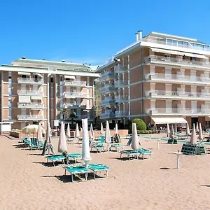 puerto-del-sol.hotelinveneto.com/